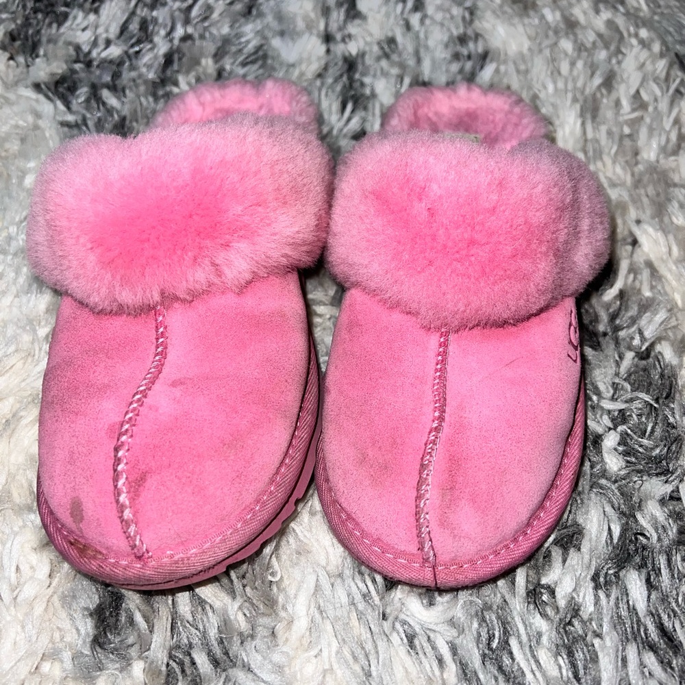 UGG Cozy Pink Kids Slippers